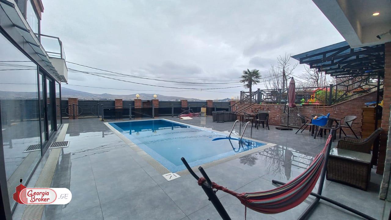 nearly repaired 11-room hotel for sale